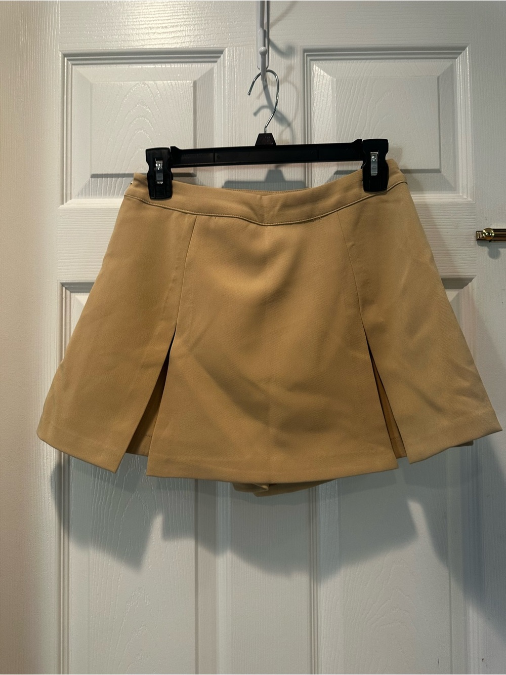 Tan Women's Pleated Skort